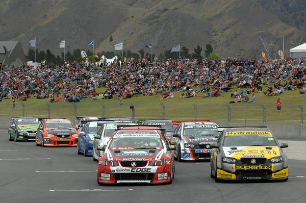 Greg Murphy dominated proceedings during the V8 SuperTourers' first visit to Central Otago, being quickest in both qualifying sessions and winning the first race.